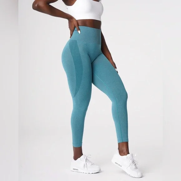 NVGTN Contour Seamless Leggings size M in Teal - Picture 2 of 6